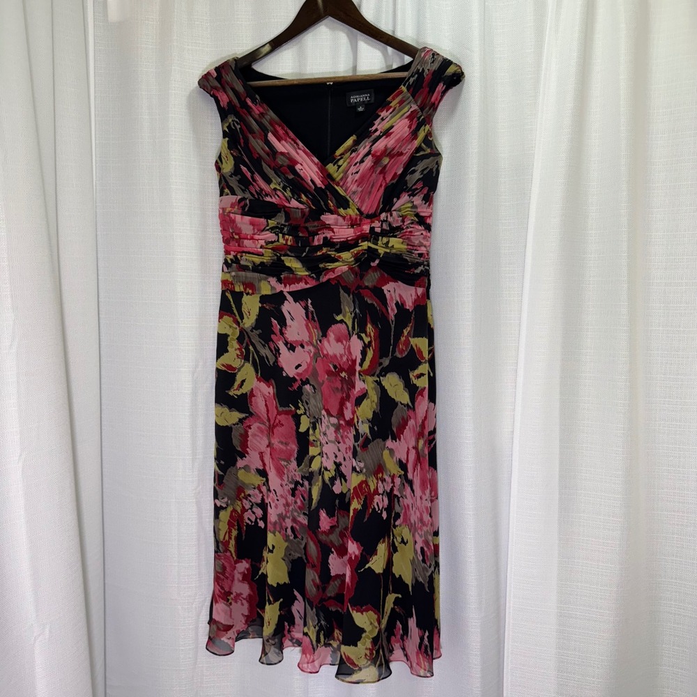 Adrianna Papell 100% Silk Floral Dress Womens 8 Pink Black Excellent Ruched Midi - Picture 3 of 13